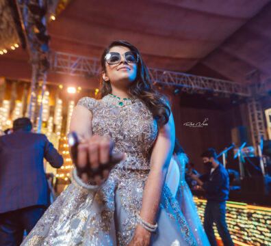 What Is Candid Photography in Wedding