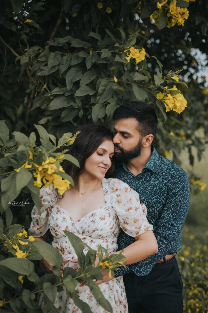 Pre Wedding Photo Poses