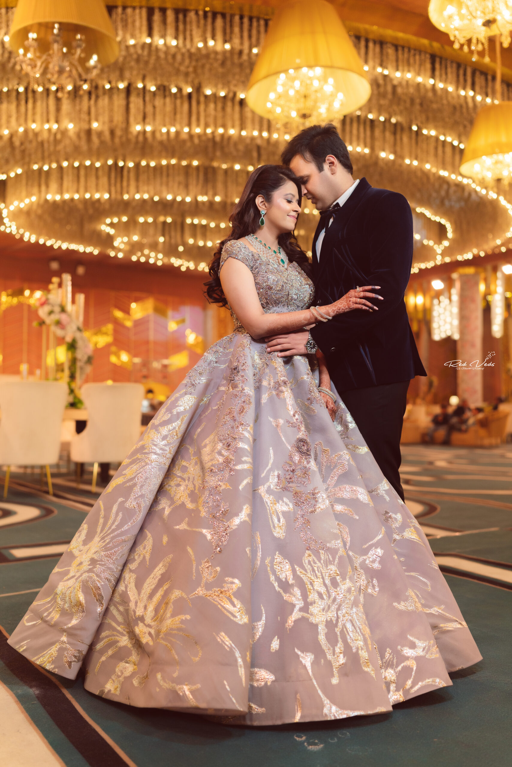 10 Most Romantic Wedding Poses for Indian Couples