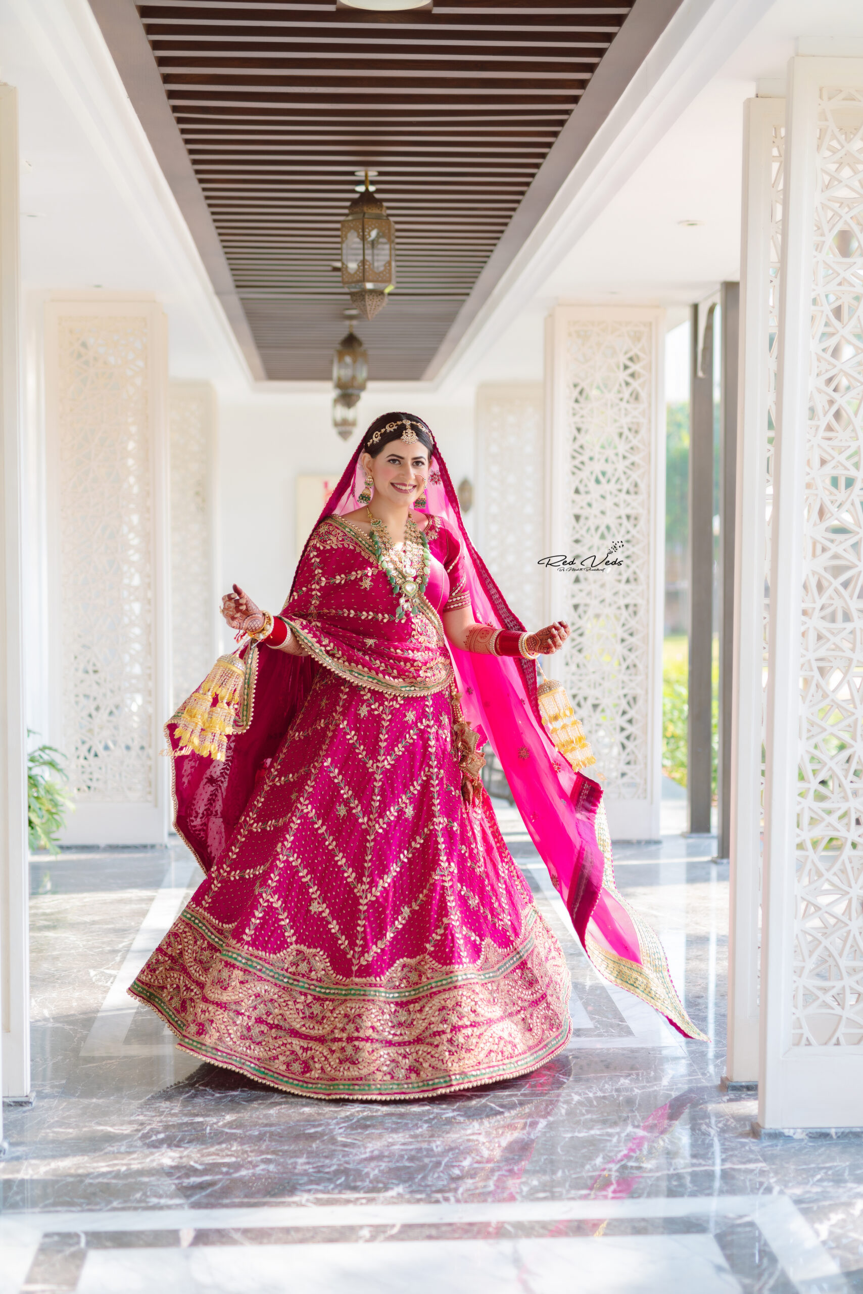 Wedding Photo Poses for Girl