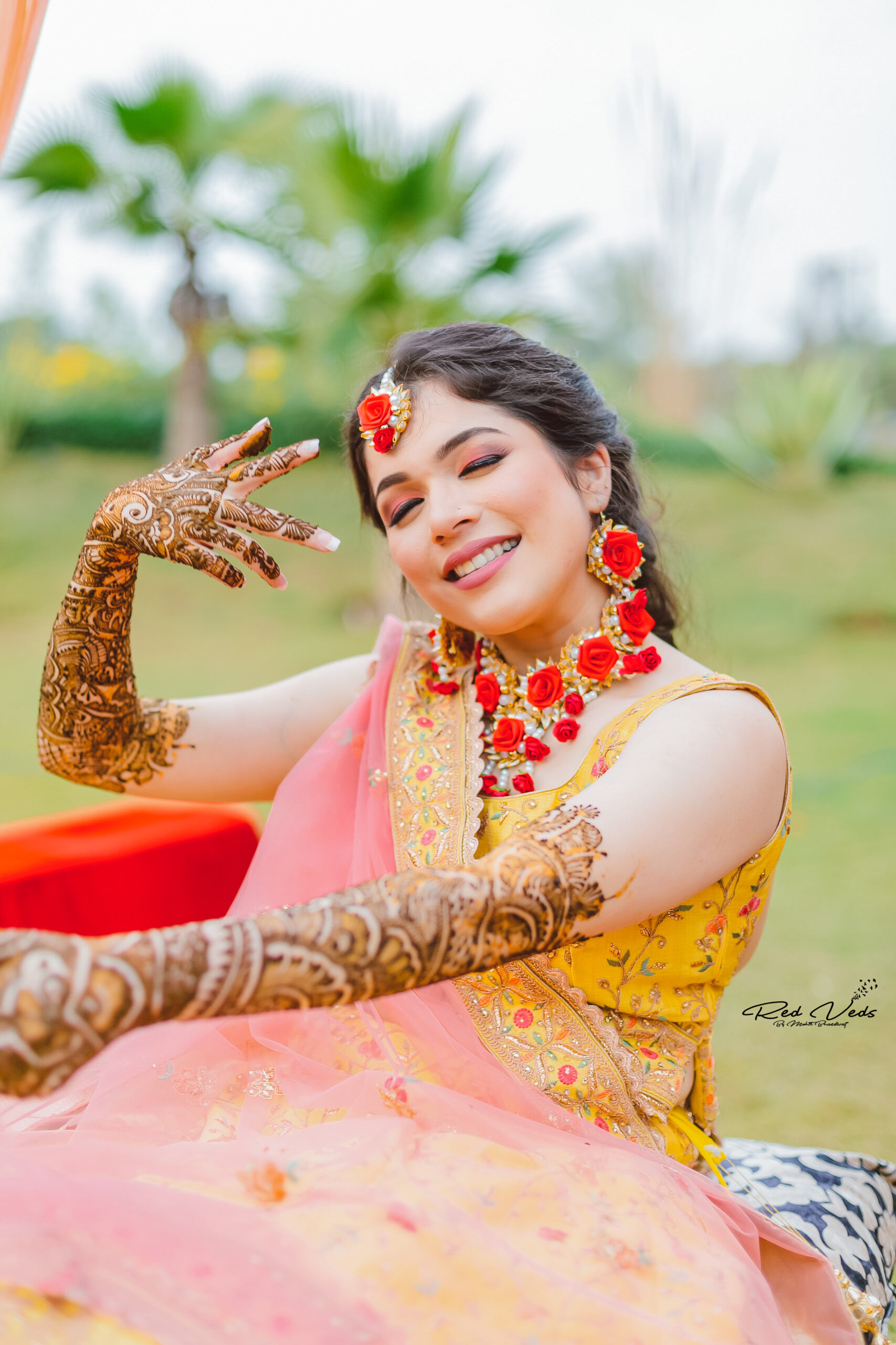 Bride haldi ceremony Indian wedding | Haldi photoshoot, Haldi poses for  bride, Haldi ceremony outfit