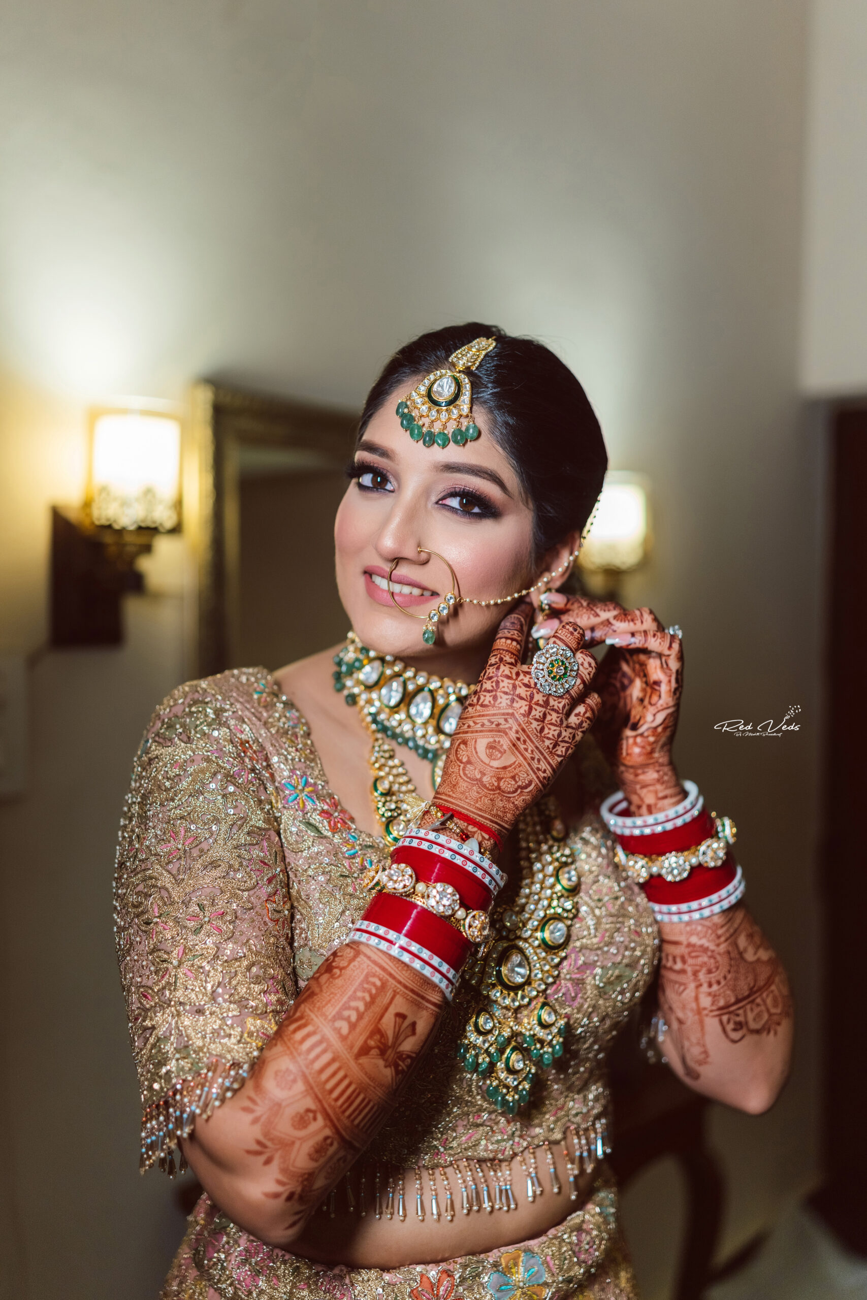 10 Cool Bridal Wedding Shoot Poses- the ultimate pose guide