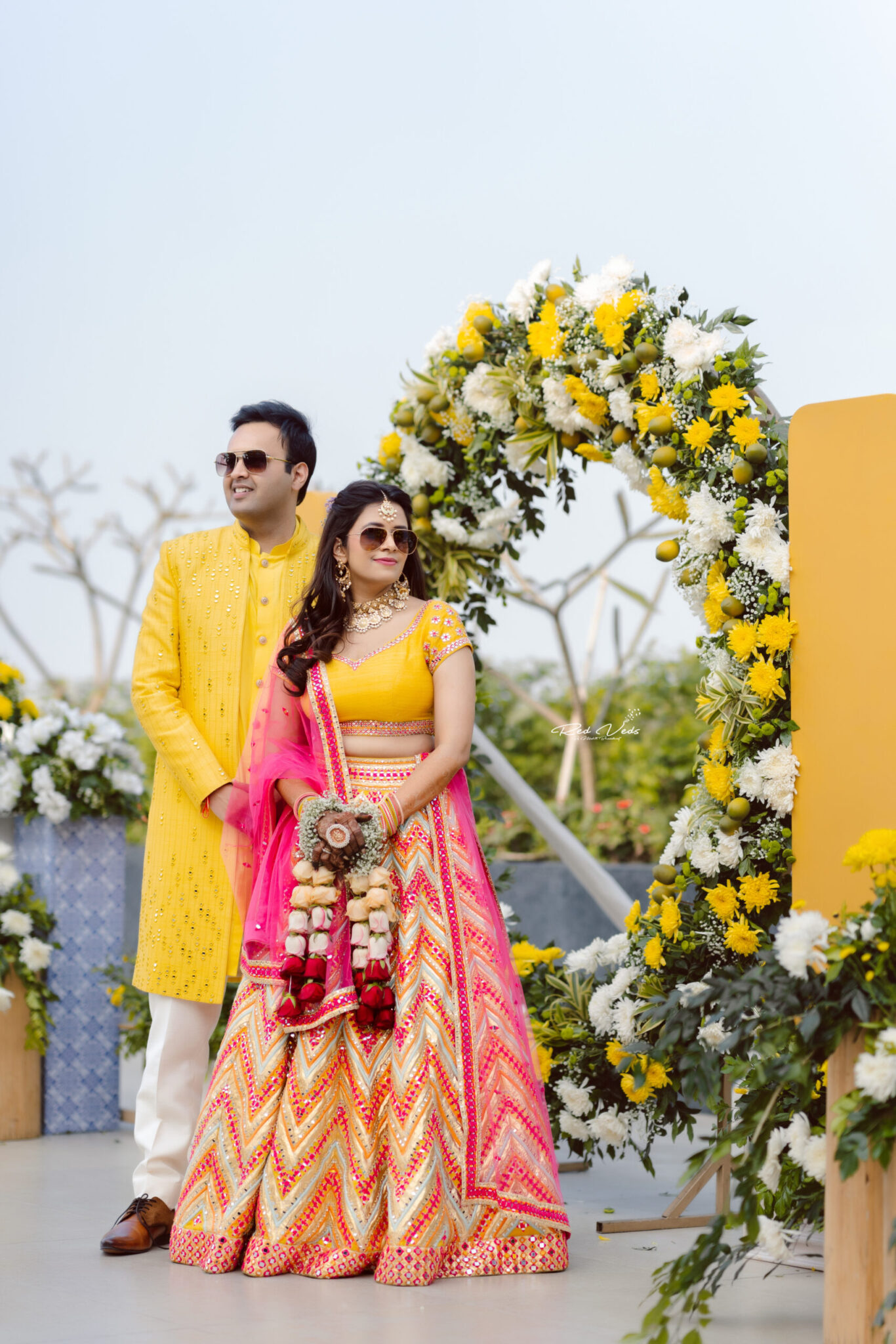 These South Indian Brides Ditched Mainstream, Coy Poses & Chose To Be Their  Natural Self! | Saree photoshoot, Indian beauty saree, South indian bride