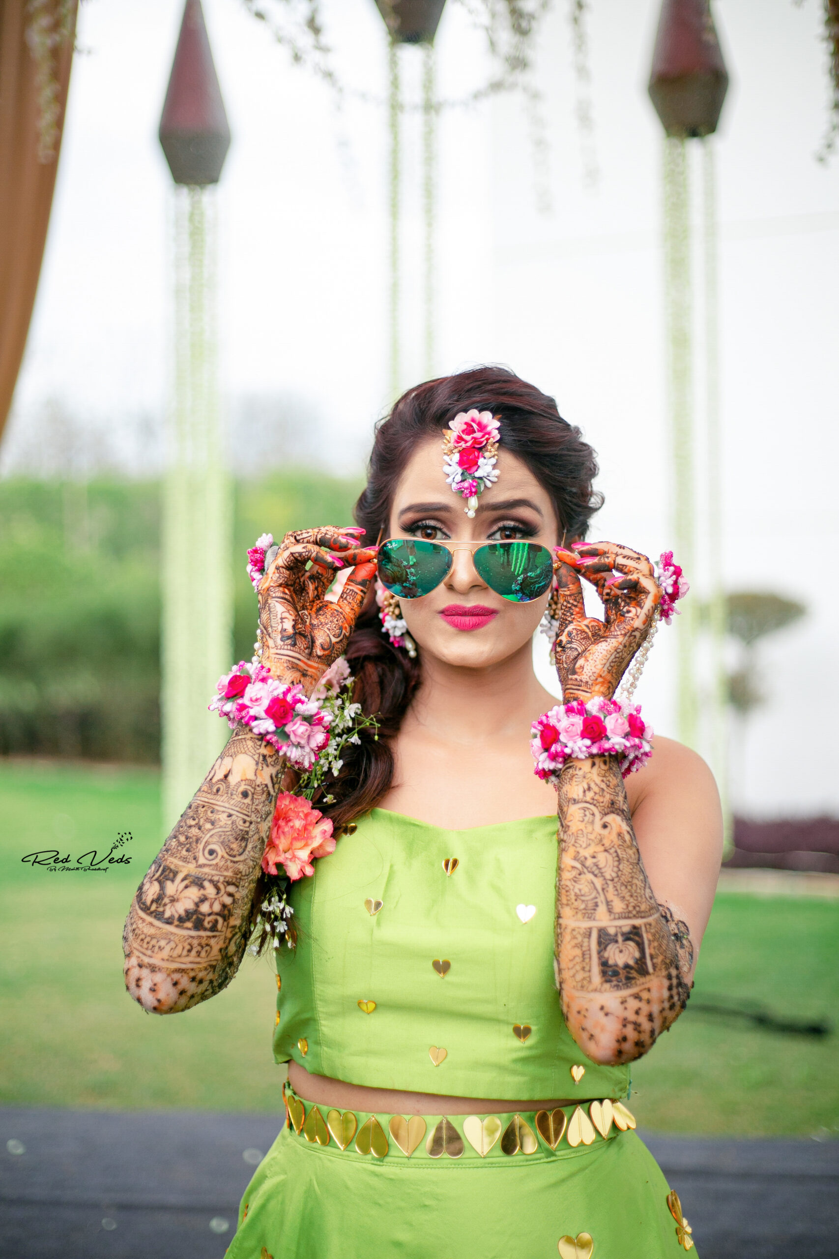 2,700+ Indian Bride Makeup Stock Photos, Pictures & Royalty-Free Images -  iStock