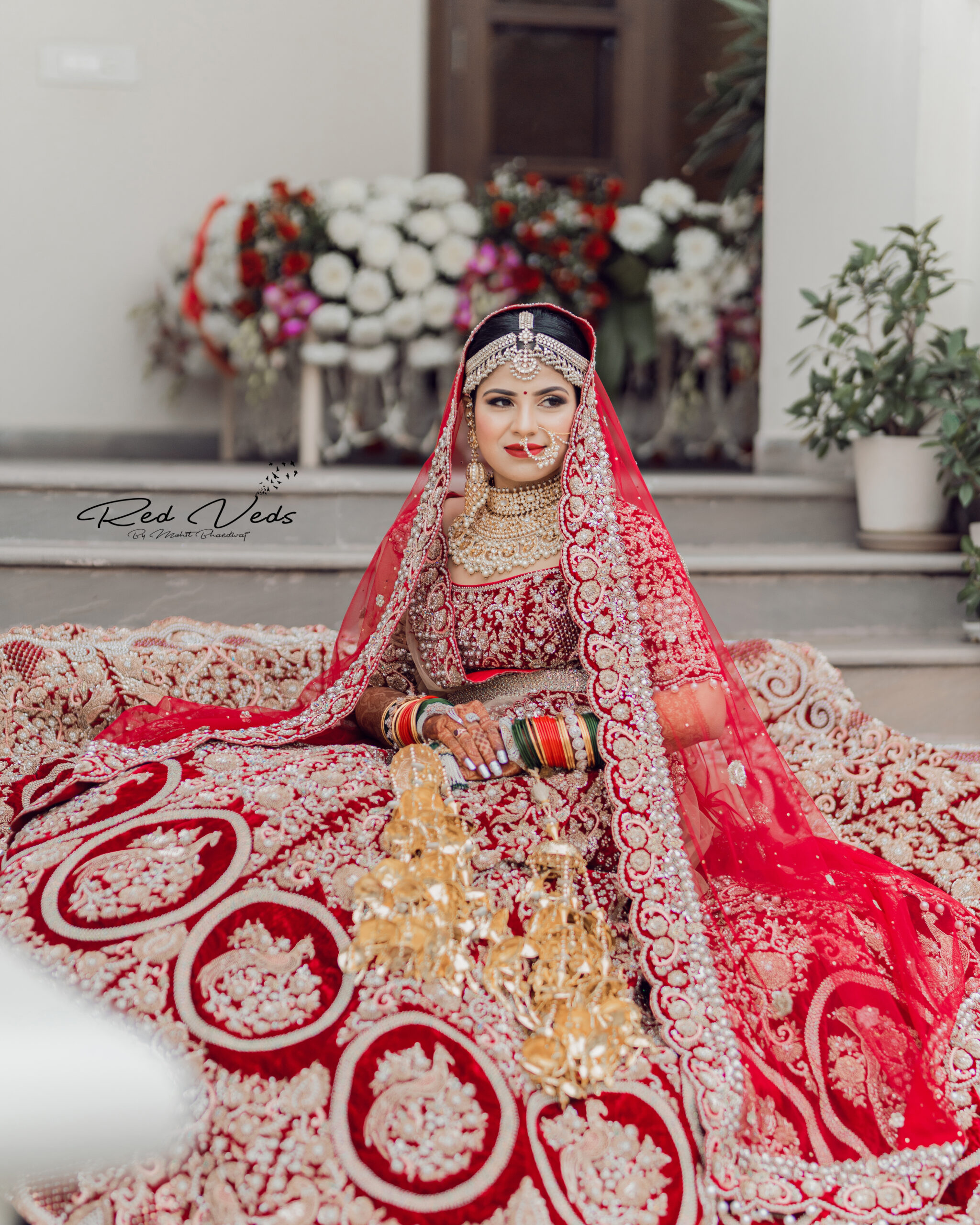 Indian Beautiful Bride Posing Bangles Smiling Stock Photo 606188069 |  Shutterstock