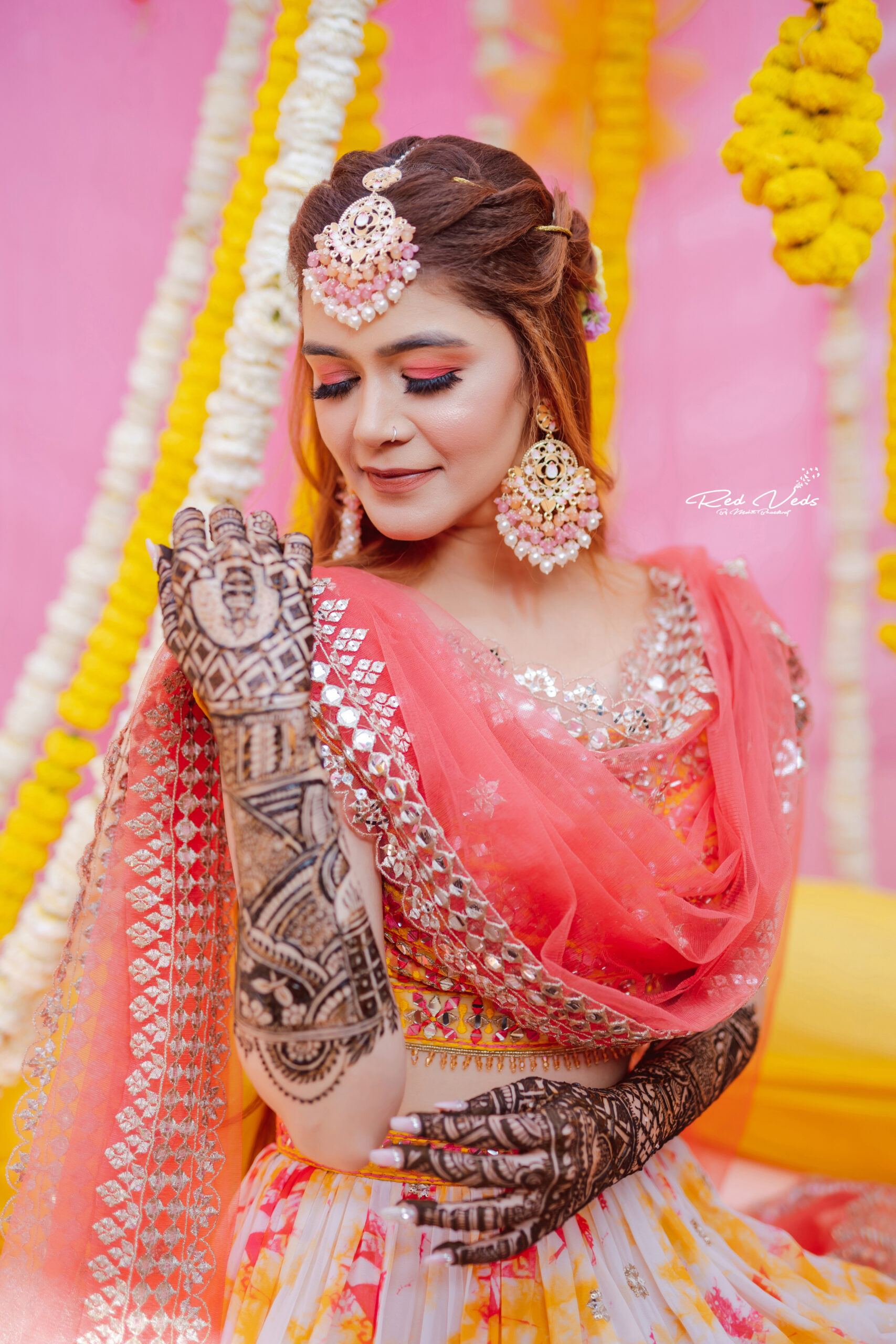 SHUBHAM MEHNDI WALA(OLD FAMOUS GOLD MEDALIST) in Bhoothnath Market,Lucknow  - Best Bridal Mehendi Artists in Lucknow - Justdial